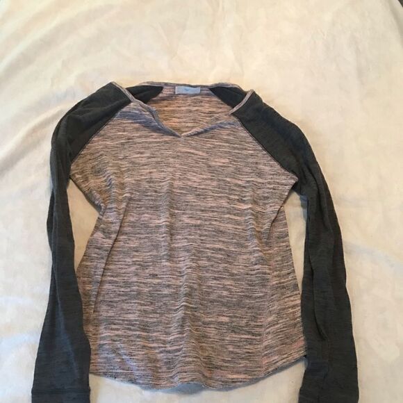 🌼🌼Stem Woman’s long sleeve shirt🌼🌼 - Picture 1 of 3